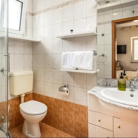 Гостевой дом Ana S Bazenom I Panoramskim Pogledom Na Селце